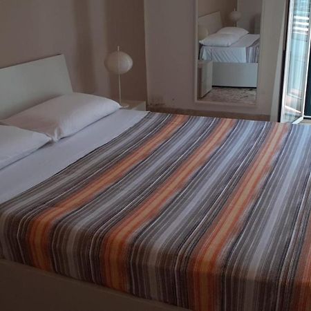 Charming Apartment In Mondello Palermo Luaran gambar