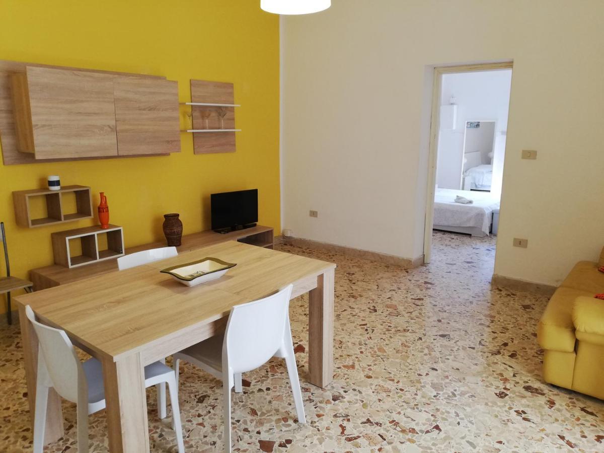 Charming Apartment In Mondello Palermo Luaran gambar