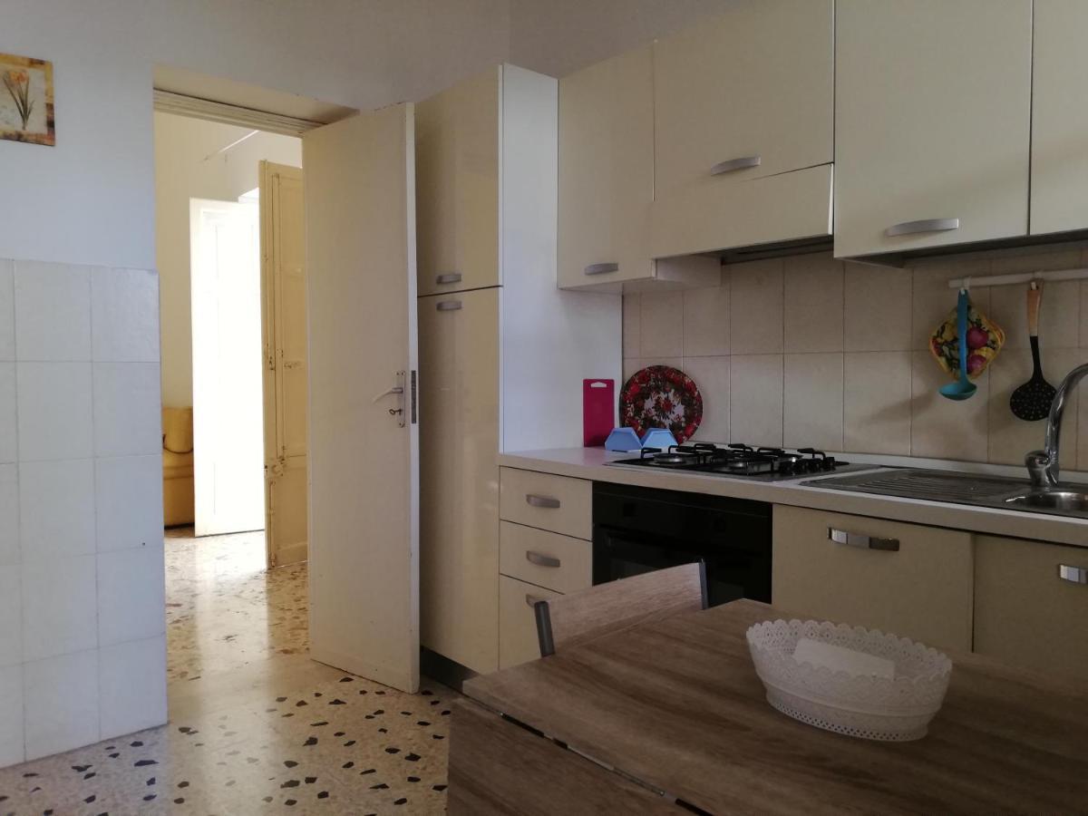 Charming Apartment In Mondello Palermo Luaran gambar